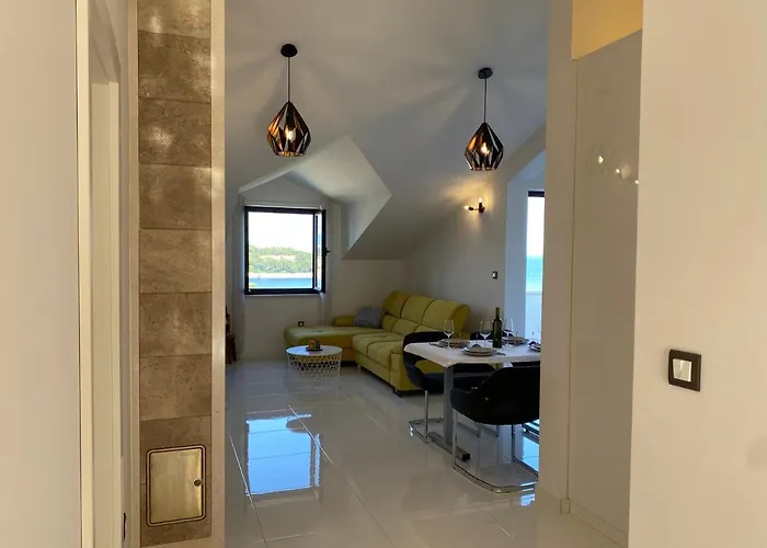 Daire The Rooftop Selca (Brac)