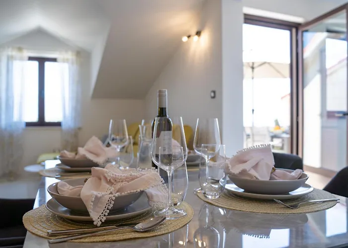 The Rooftop Daire Selca (Brac)