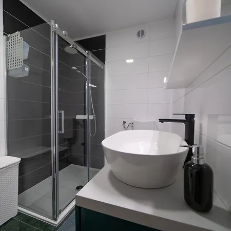 The Rooftop Selca (Brac)