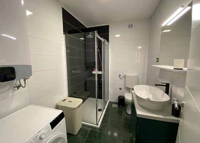 The Rooftop Apartman *
