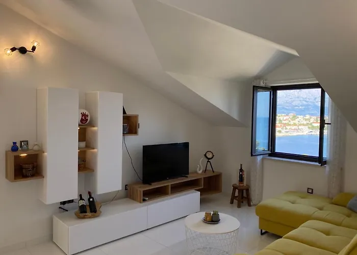 The Rooftop Apartman *